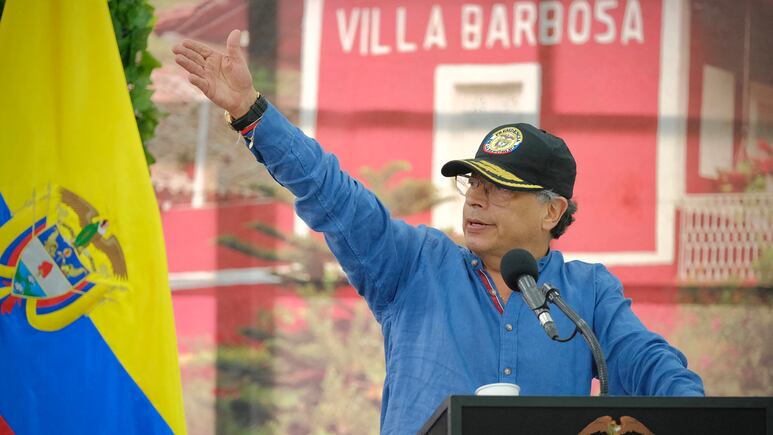Gustavo Petro, presidente de Colombia, pide a connacionales en Estados Unidos regresar a su país de inmediato