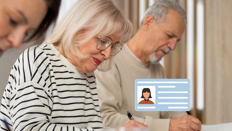 Illinois analiza aplicar examen práctico a adultos mayores de 75 años para renovar su licencia de conducir