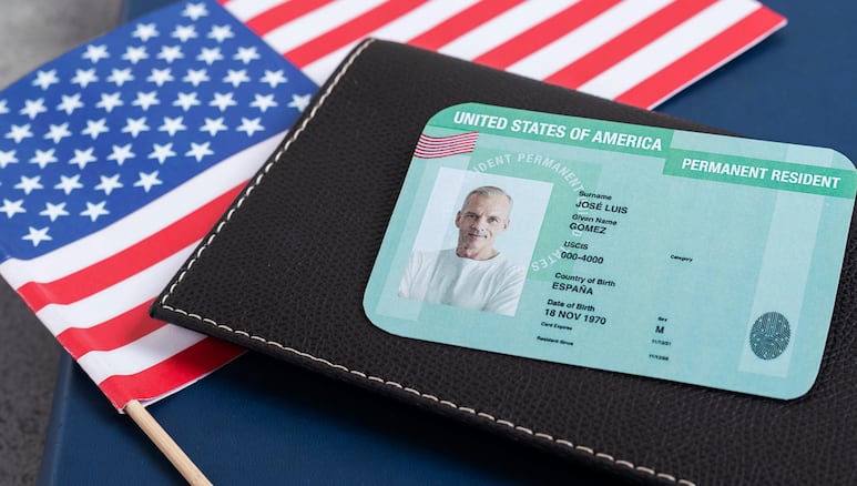 Green Card (tarjeta verde estadounidense)