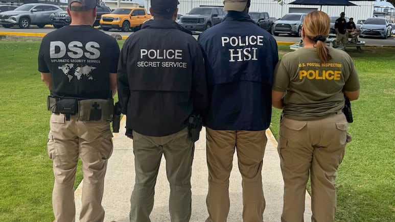 Centros de migrantes superan su capacidad en 140% tras detenciones de ICE