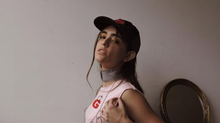 Hija de Carlos Vives alza la voz en defensa de los migrantes latinos; “son el pulmón de EEUU no sólo de LA”