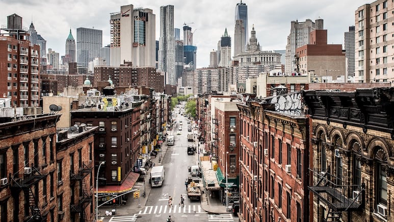Nueva York anuncia aumento al salario mínimo a partir de 2026; ¿cuánto se ganará en cada región?