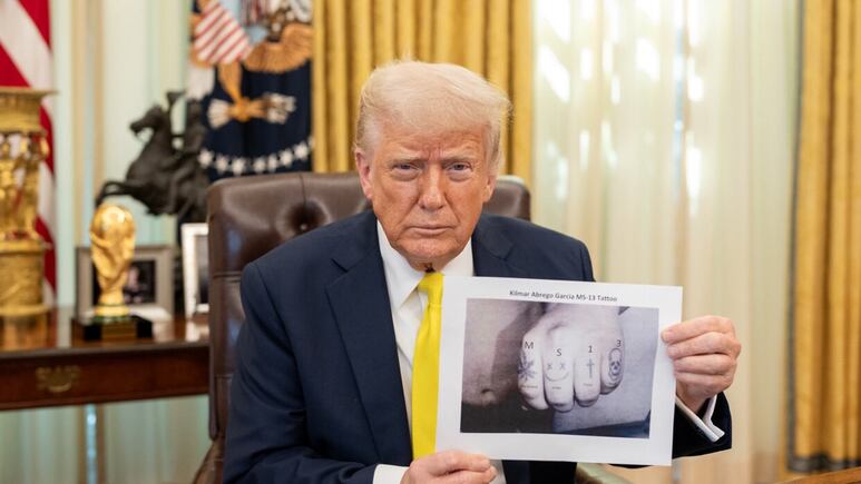 Donald Trump reitera plan de pagar mil dólares a migrantes por autodeportarse