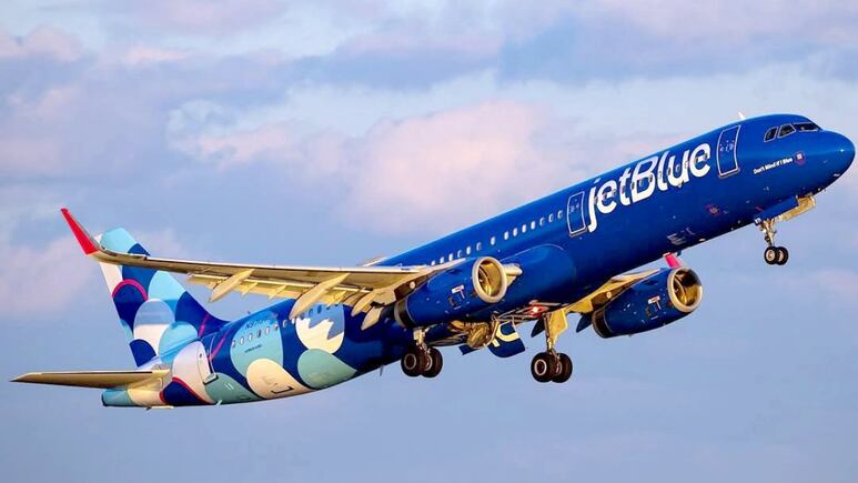 Hallan dos cuerpos en el tren de aterrizaje de un avión de JetBlue en Florida; ¿cómo llegaron ahí?