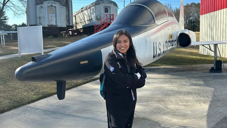 nadia zenteno en avion