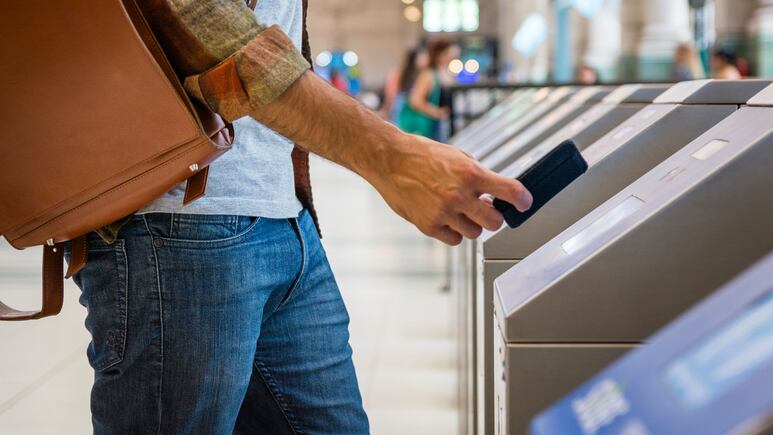 ¿Qué es el permiso I-94 y qué personas deben tramitarlo para entrar a EEUU?