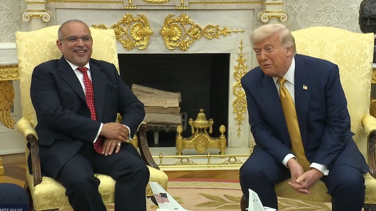 Primer ministro de Baréin anuncia inversión de 17 billones de dólares a EEUU durante visita a la Casa Blanca