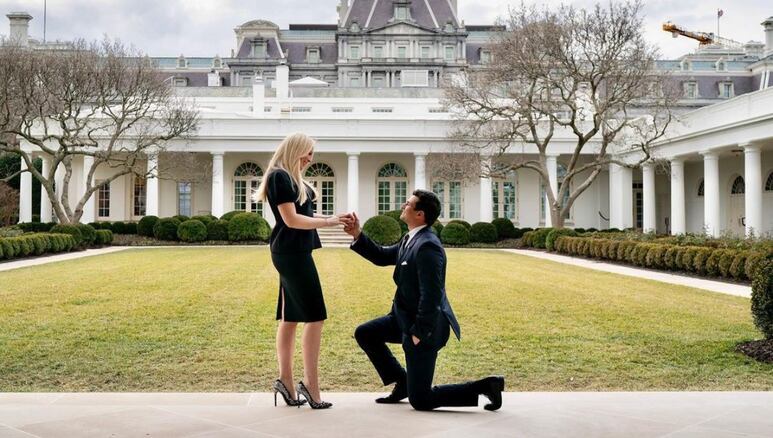 Tiffany trump vestida de negro