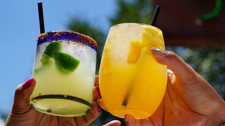 Este restaurante de Chicago ofrece margaritas y vinos con brunch por menos de 40 dls