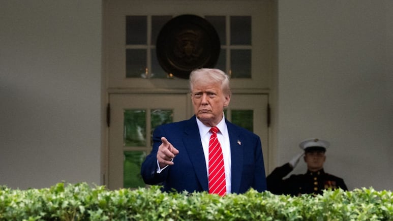 Donald Trump critica las protestas en Los Ángeles y las llama “invasión extranjera”