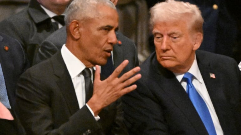Barack Obama y Donald Trump, presidentes de Estados Unidos, en el funeral de Jimmy Carter.