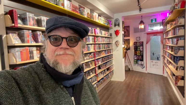 Guillermo del Toro hace llamado a los migrantes para informarse y crear redes de apoyo